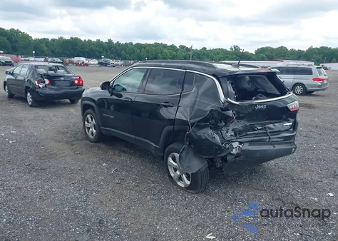 2018 Jeep Compass Latitude 4X4 from USA, damaged, VIN 3C4NJDBB1JT392421